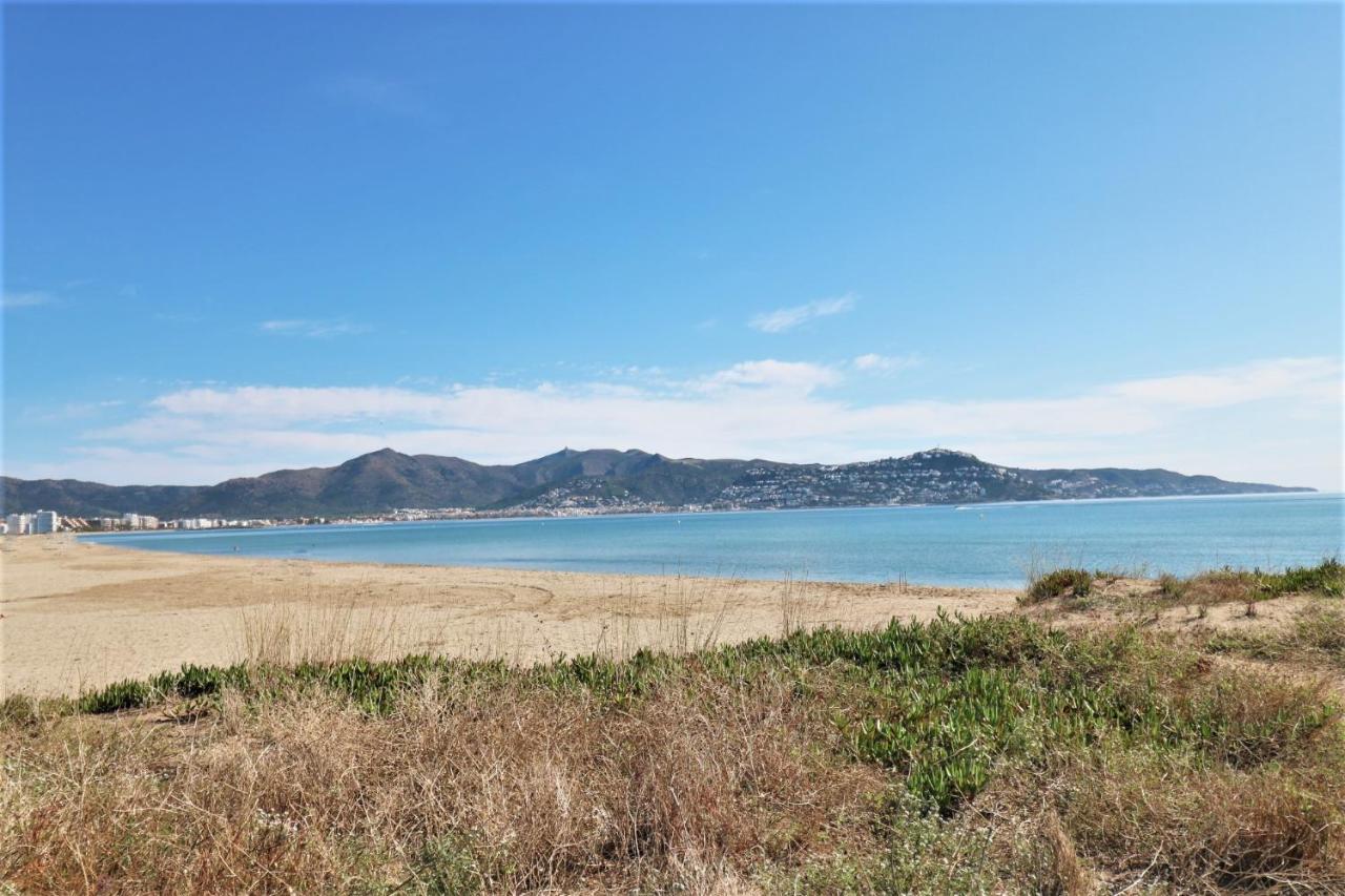 Delta Muga, Piso Muy Cerca De La Playa Apartman Empuriabrava Kültér fotó