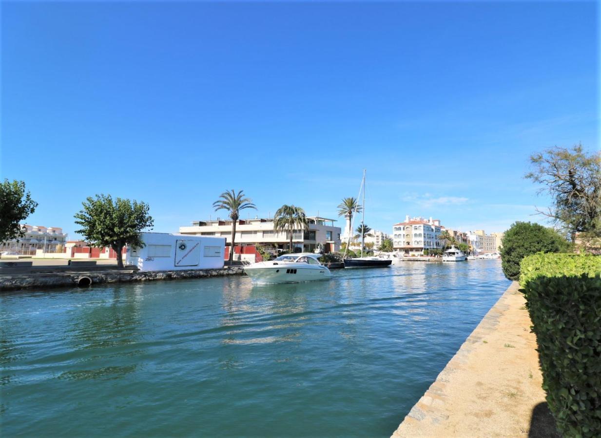 Delta Muga, Piso Muy Cerca De La Playa Apartman Empuriabrava Kültér fotó