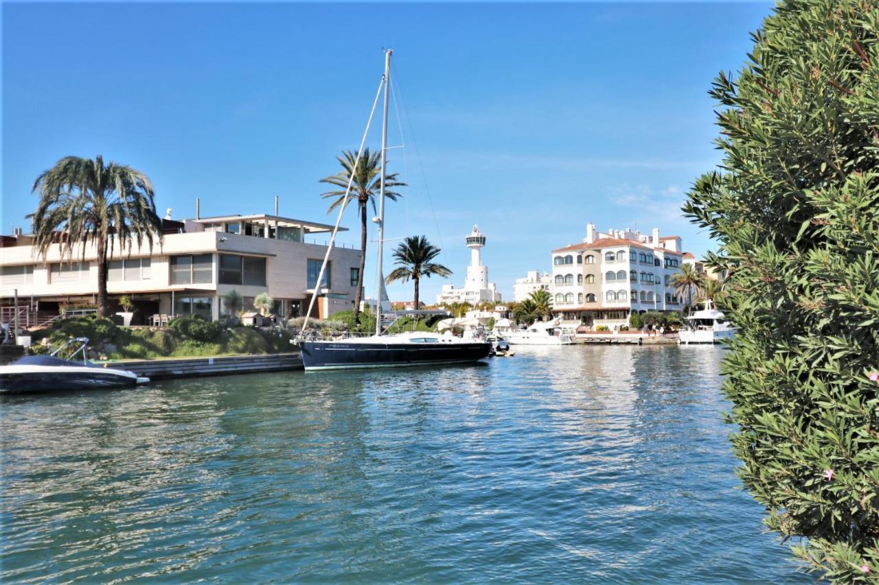 Delta Muga, Piso Muy Cerca De La Playa Apartman Empuriabrava Kültér fotó